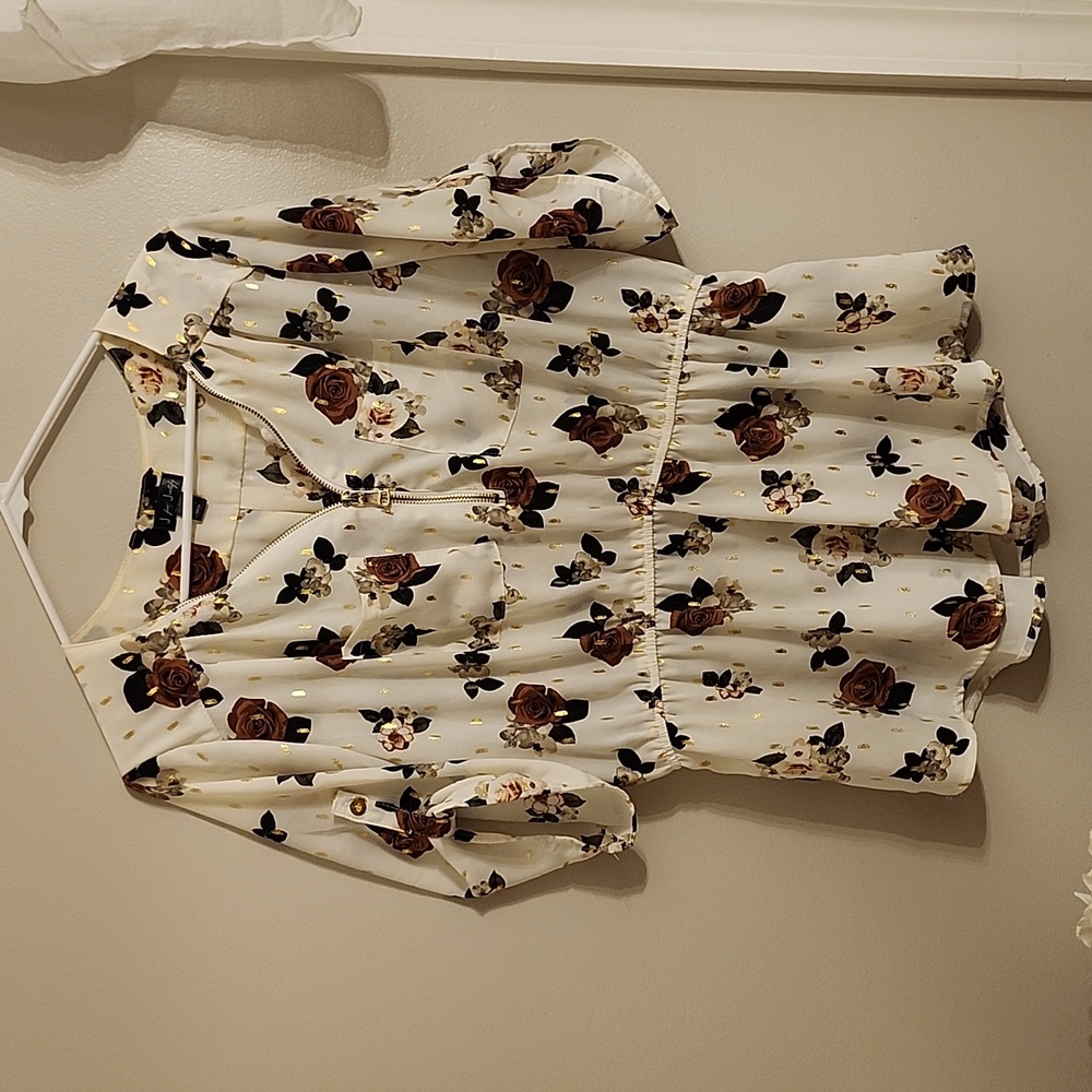 Woman's blouse